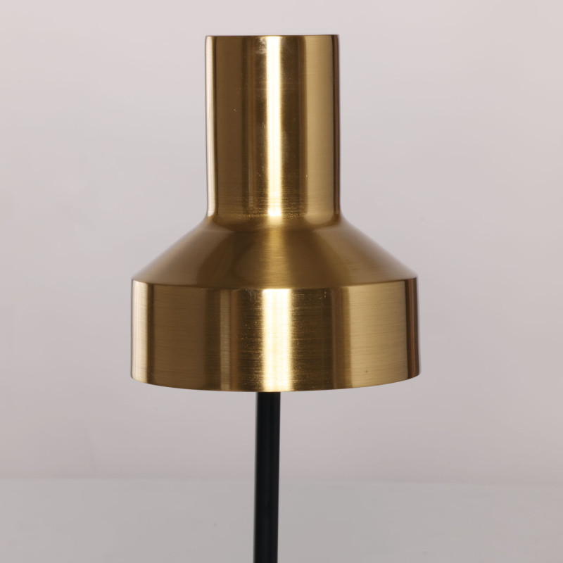 Купить с доставкой по Москве и России Настольная лампа DeMarkt 497035301