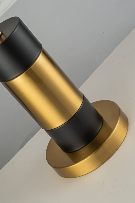 Цена на Настольная лампа Arti Lampadari Candelo E 4.1.T5 BBK