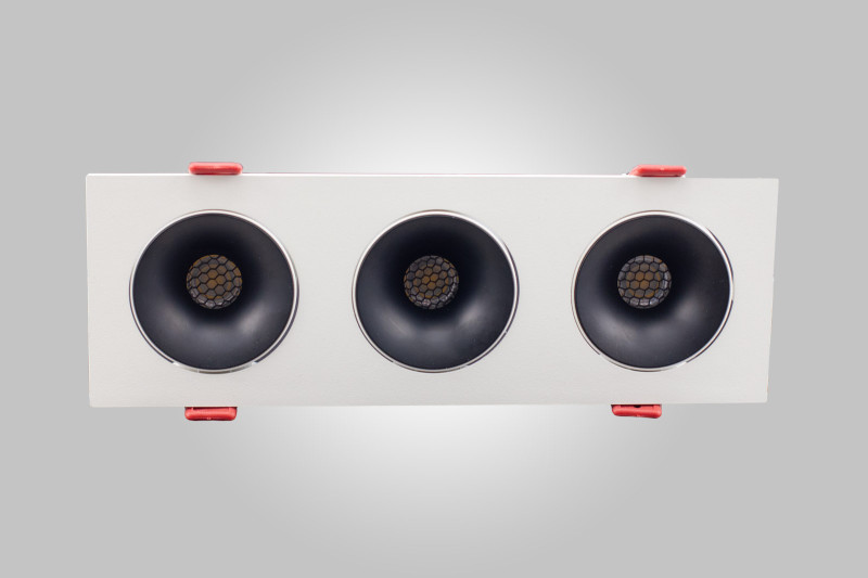 Купить с доставкой по Москве и России Встраиваемый светильник AM Group AM480-3 BK+WH 23,1W