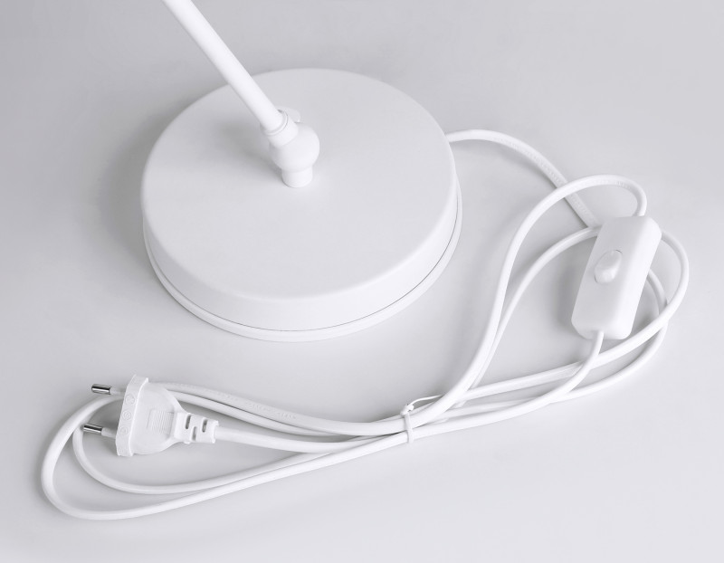 Настольная лампа Ambrella Light TR8152 в интернет магазине Гет Лайт