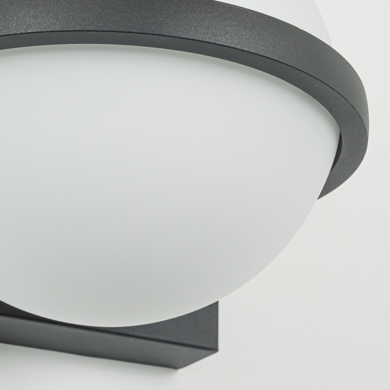 Купить с доставкой по Москве и России Бра Favourite 4502-1W