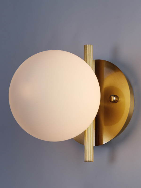 Купить с доставкой по Москве и России Бра MyFar MR2070-1W