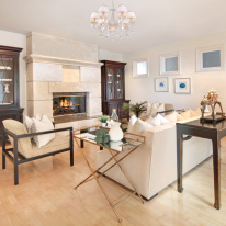 Купить с доставкой по Москве и России Подвесная люстра Eurosvet 3637/7 белый с золотом/прозрачный хрусталь Strotskis