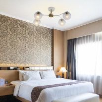 Цена на Люстра на штанге Escada 1130/4PL White