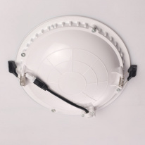 Цена на Встраиваемый светильник DeMarkt 702012201