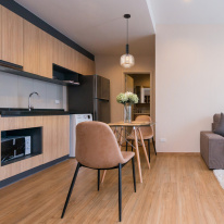 Купить с доставкой по Москве и России Подвесной светильник Eurosvet 50182/1 янтарь