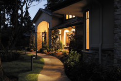 Цена на Садово-парковый светильник Maytoni O010FL-01B