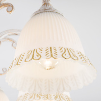 Цена на Люстра на штанге Eurosvet 60107/8 белый с золотом