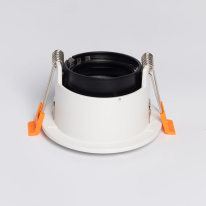 Цена на Встраиваемый светильник DeMarkt 850010601