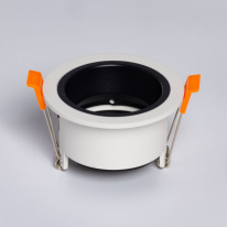 Купить Встраиваемый светильник DeMarkt 850010601