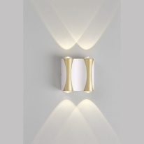 Цена на Бра Crystal Lux CLT 022W2 WH-GO 4000K