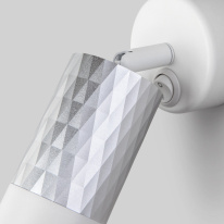 Цена на Спот Eurosvet 20088/1 белый/серебро