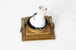 Купить Встраиваемый светильник Favourite 2791-1C