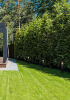 Купить Садово-парковый светильник Maytoni O013FL-L9B